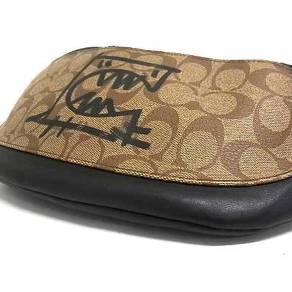 COACH GUANG YU Collaboration Signature Waist Bag 2525 in Brown and Black Leat...